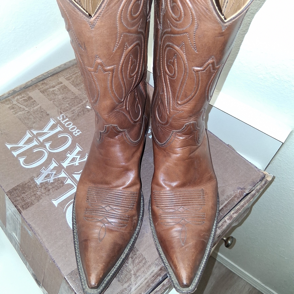 Classic Brown Leather Cowboy Boots